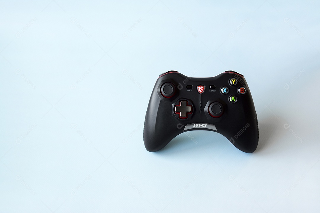 Controle de vídeo game em fundo azul