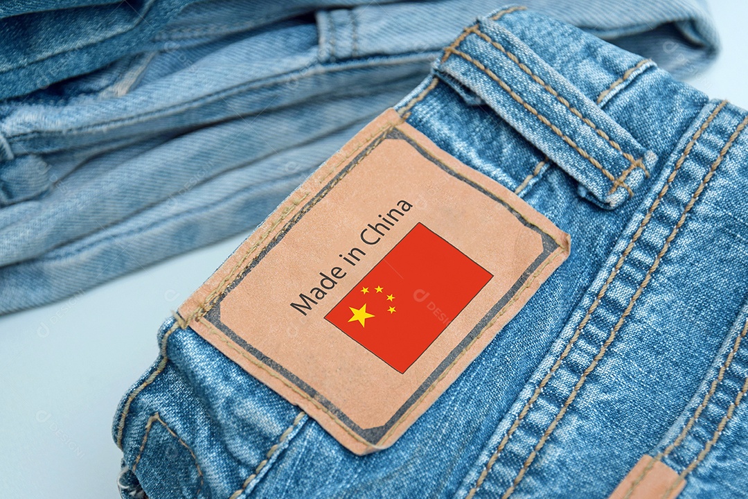 Calça jeans feita na China