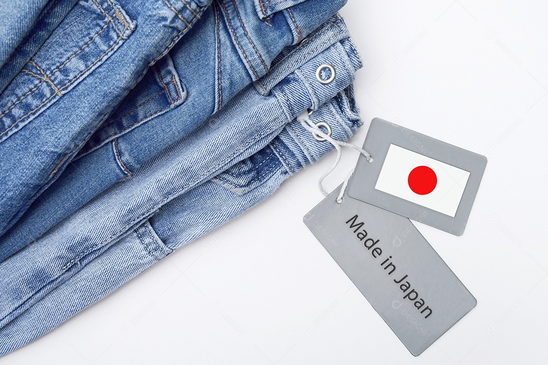 Peças jeans etiquetadas feitas no Japão