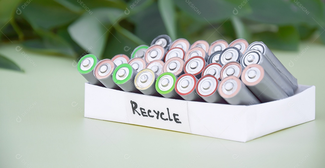 Muitas pilhas para reciclagem