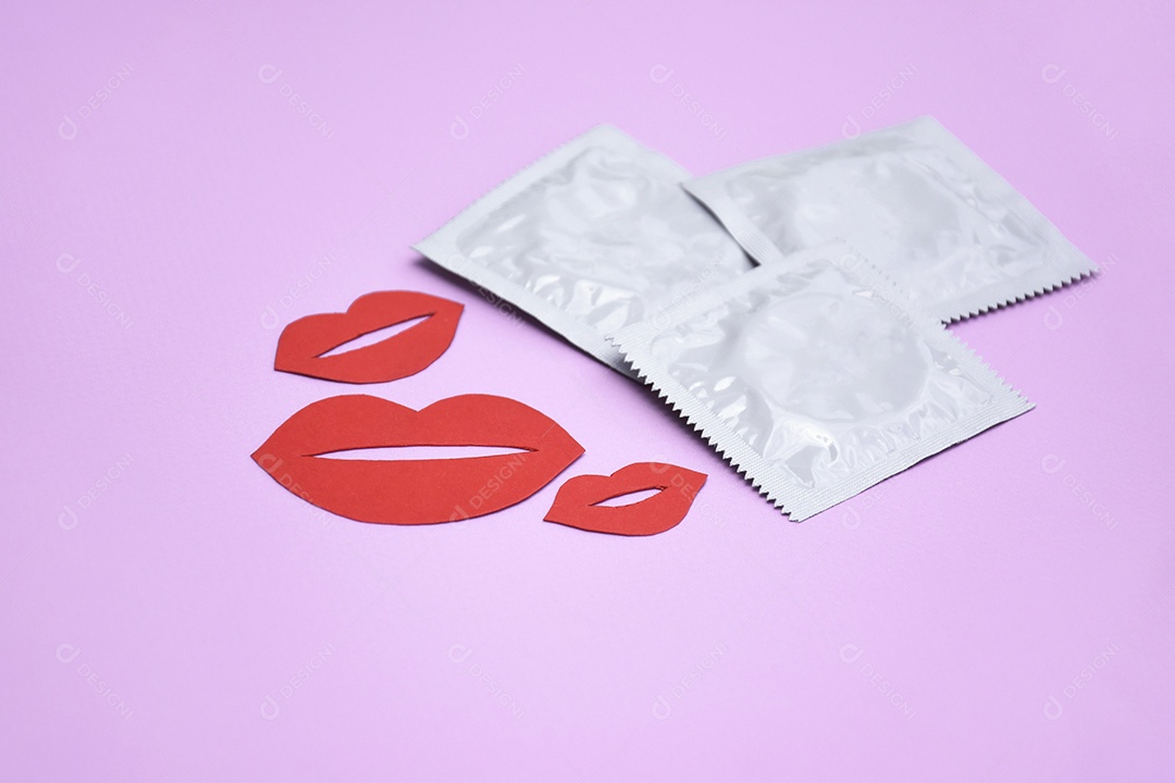 Camisinhas e bocas de desenhos