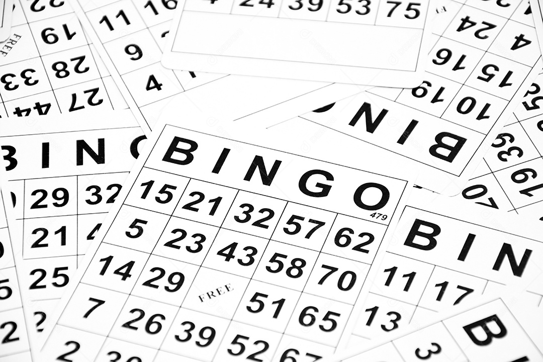 Muitas cartas para um jogo de tabuleiro de bingo