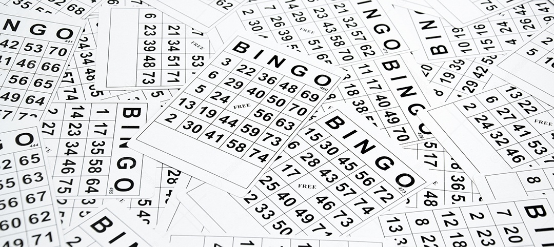 Muitas cartas para um jogo de tabuleiro de bingo