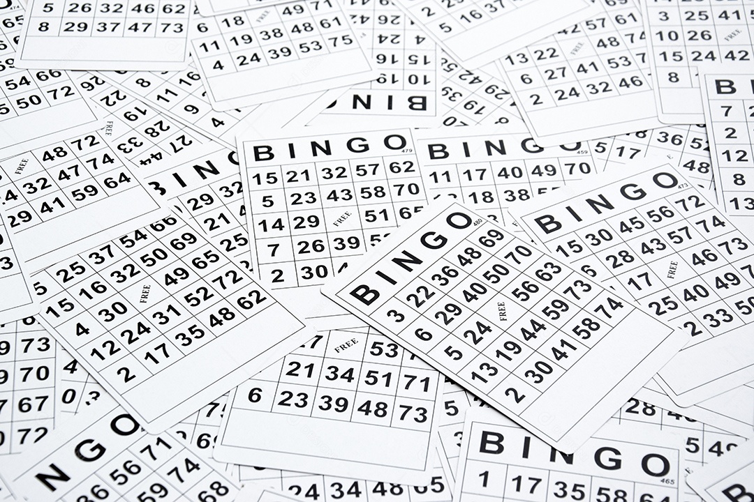 Muitas cartas para um jogo de tabuleiro de bingo