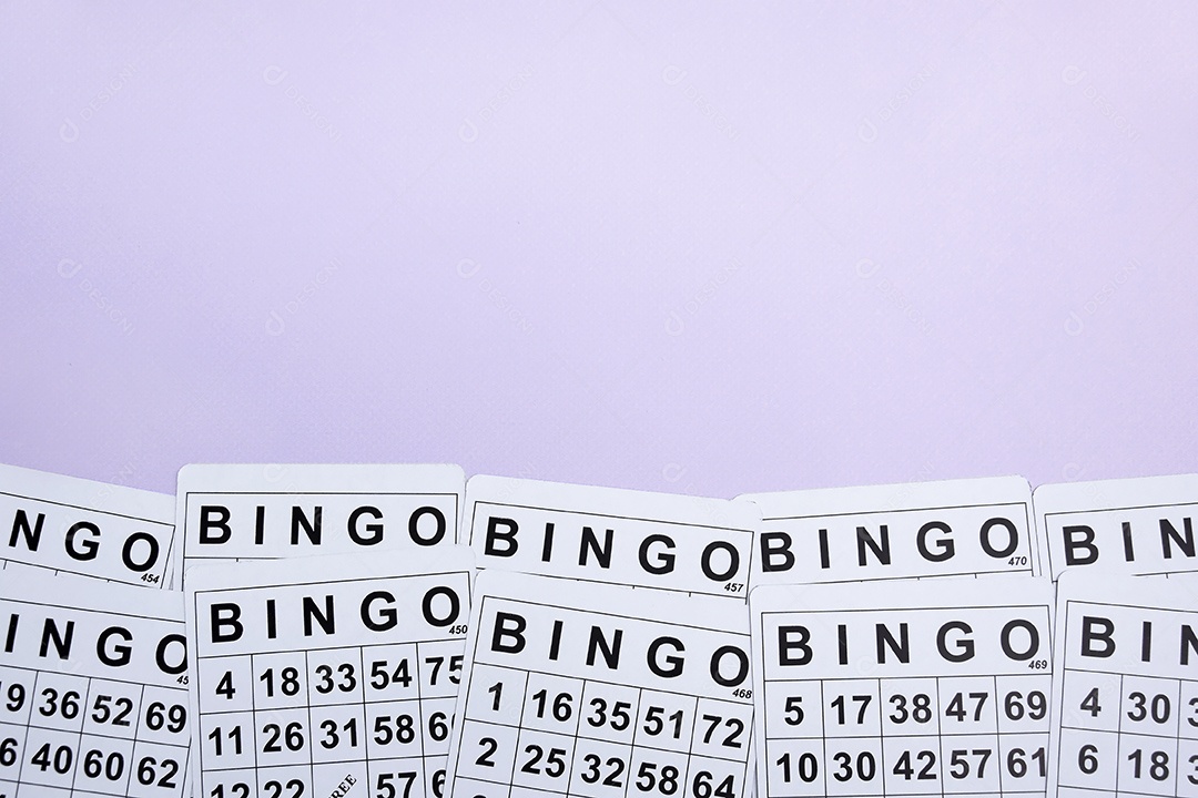 Muitas cartelas de bingo para jogos de sorte