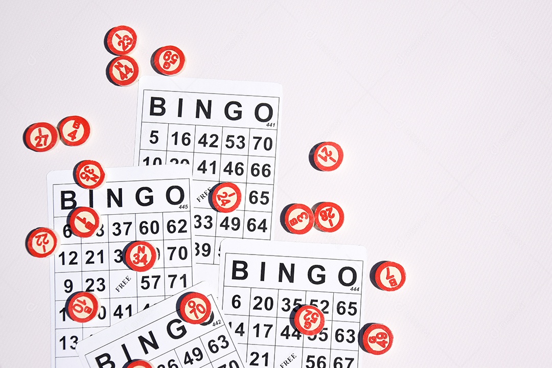 Cartelas de bingo para jogo sobre fundo branco