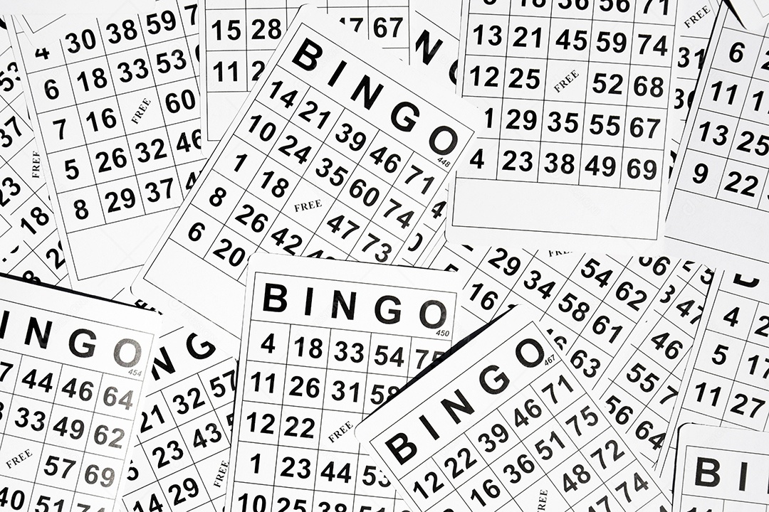 Muitas cartas para um jogo de tabuleiro de bingo