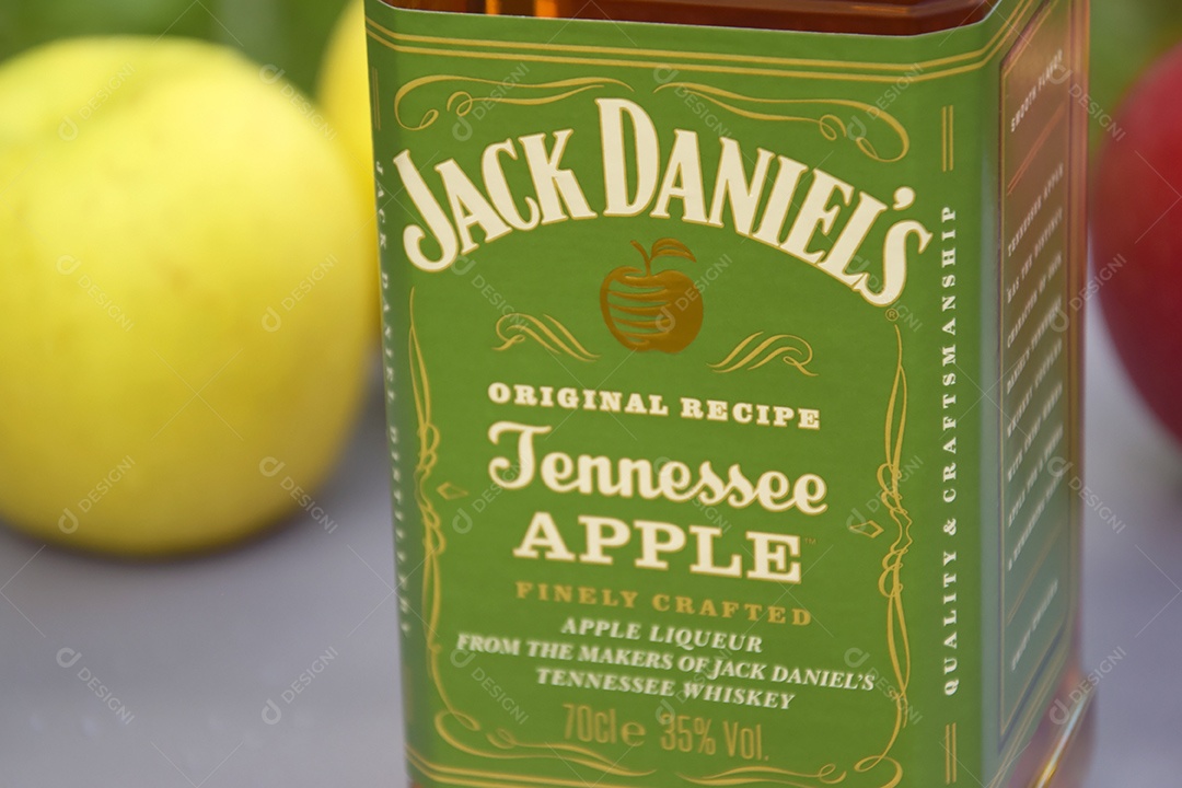 Garrafa de Jack Daniels com sabores Maçã