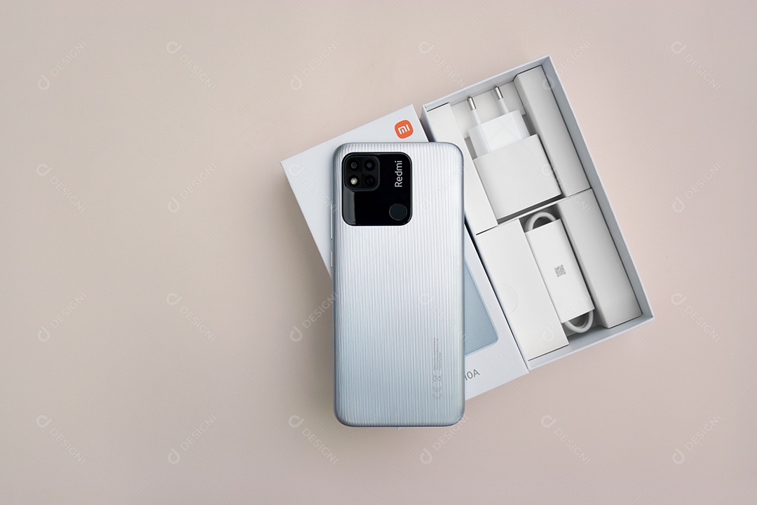 Caixa da Xiaomi lança novo telefone Redmim 10A