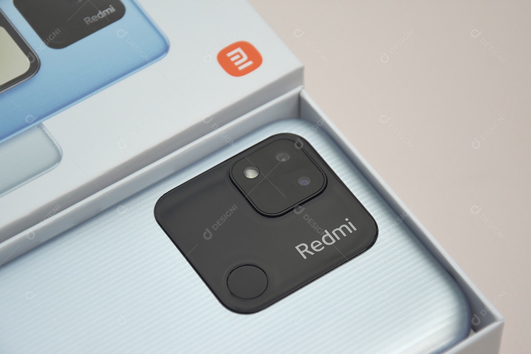 Celular Redmi 10A prata lançamento da Xiaomi