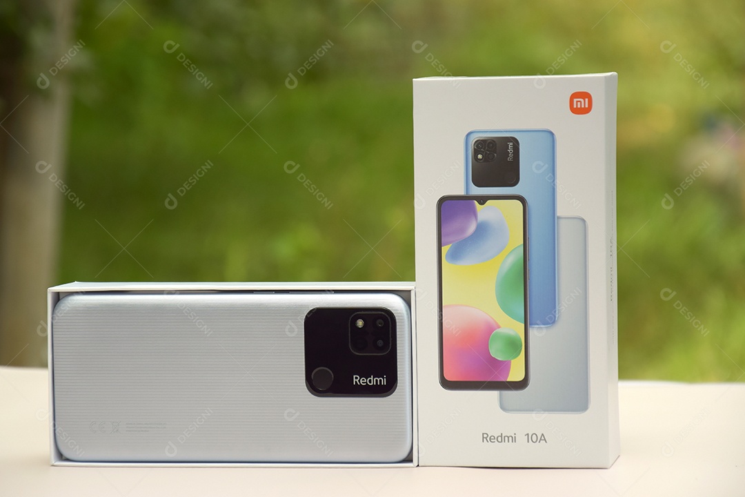 Celular Redmi 10A prata lançamento da Xiaomi