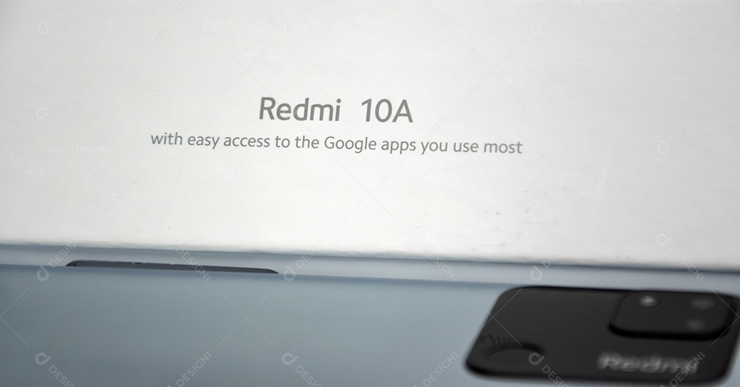 Xiaomi lança novo smartphone Redmi 10A prata