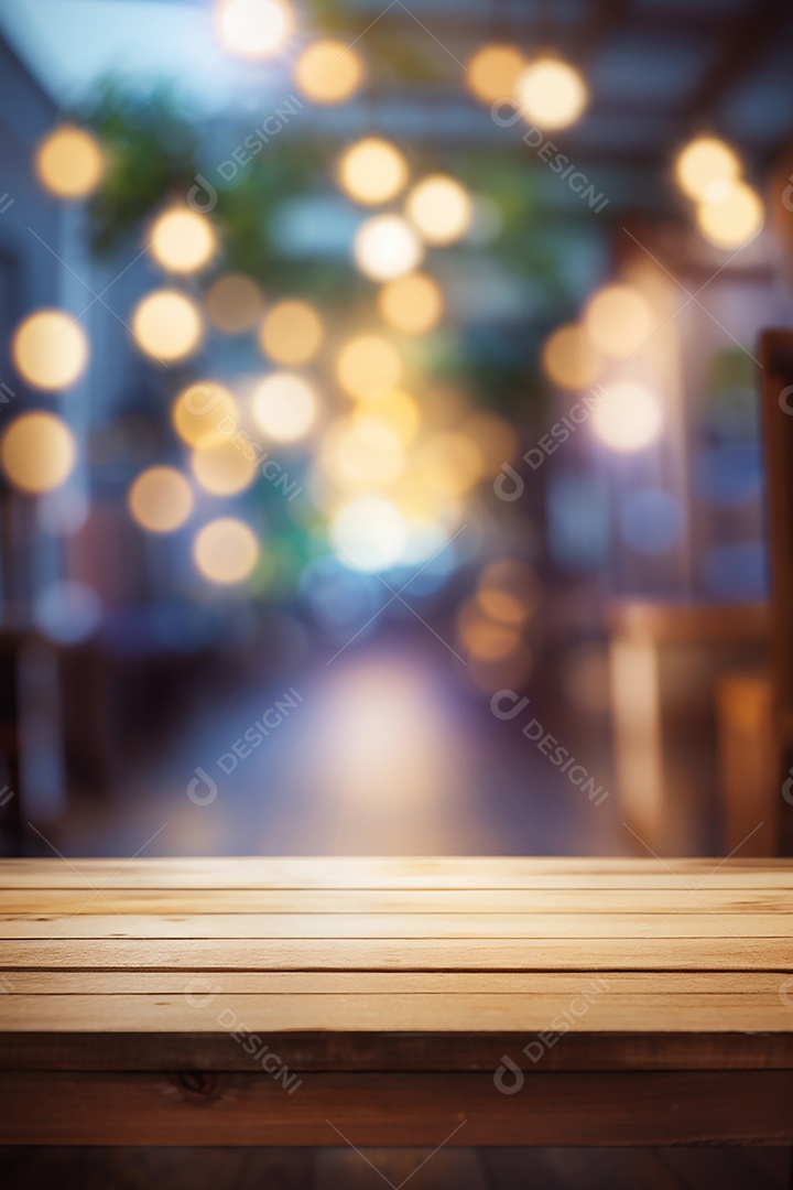 Mesa de madeira vazia fundo claro desfocado