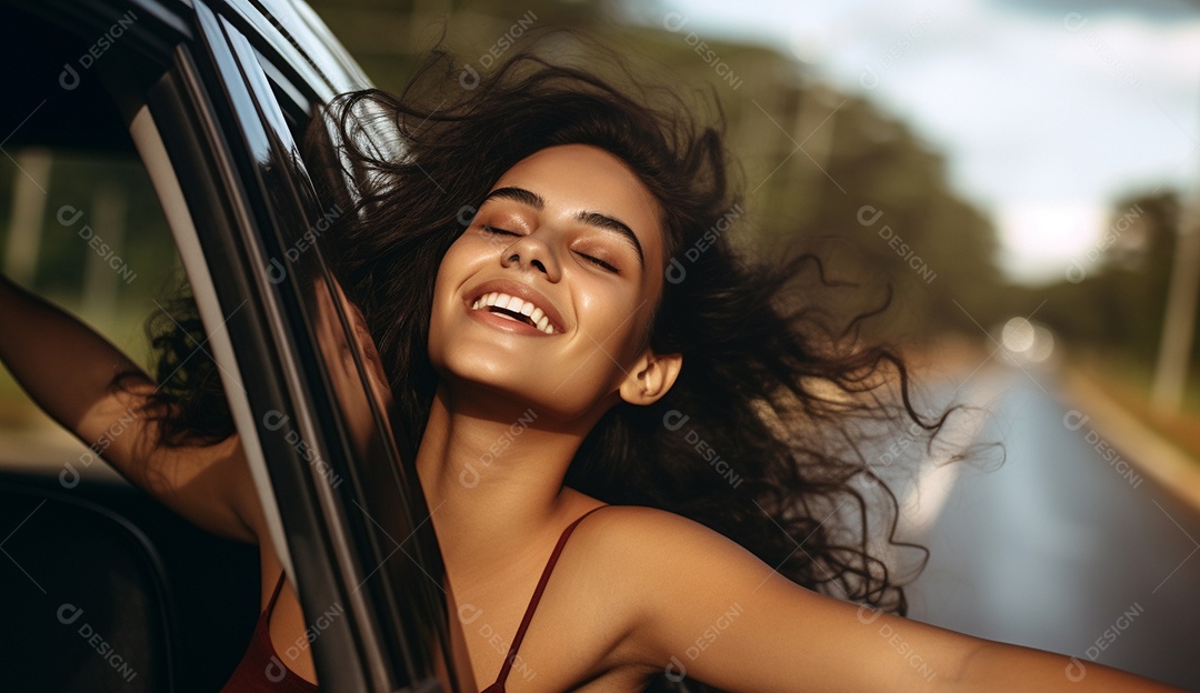 Retrato detalhado de uma jovem alegre com cabelos ventosos sentada em um carro IA generativa