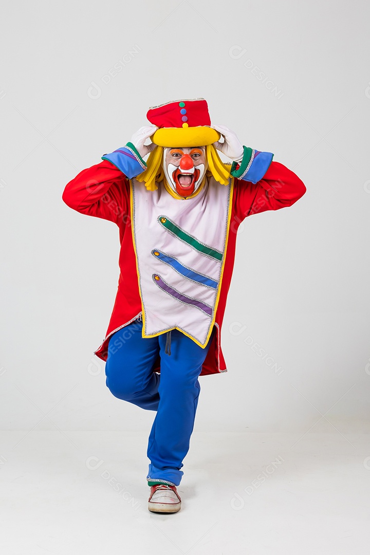 Palhaço sorridente em fundo branco