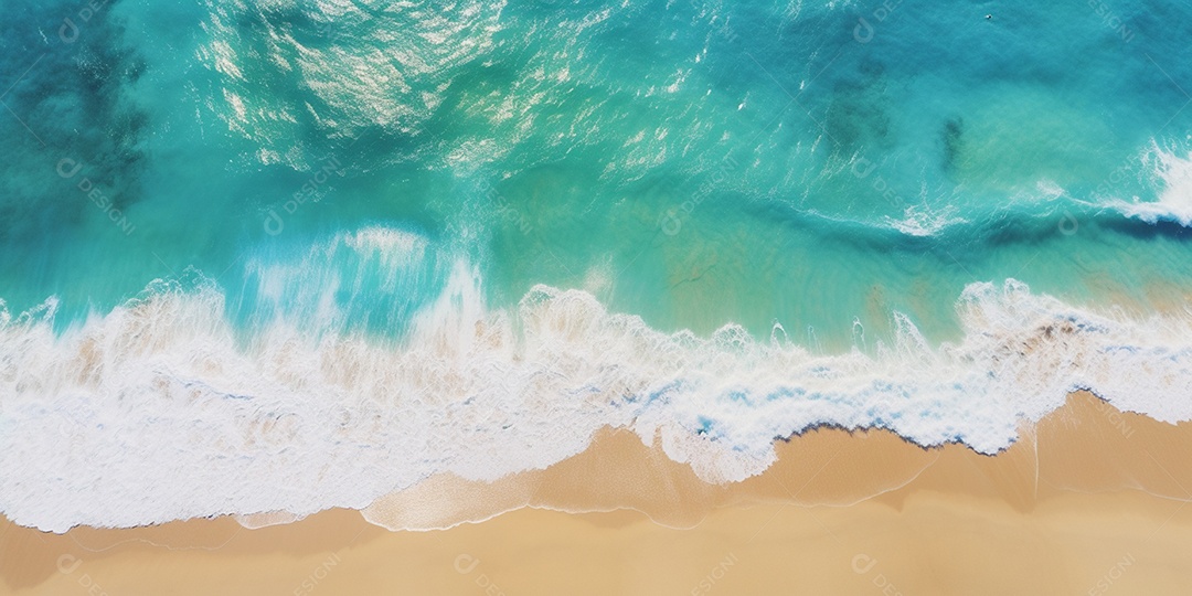 Imagem áerea de ondas no mar