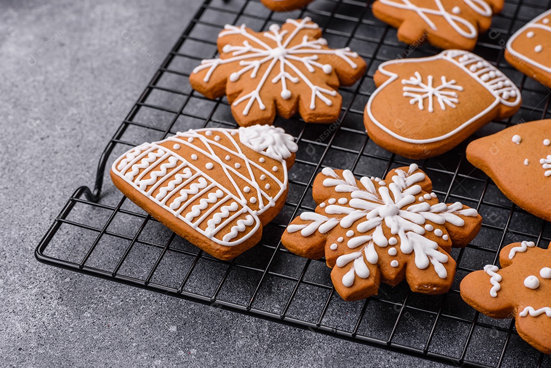Lindos e deliciosos biscoitos de gengibre de Natal