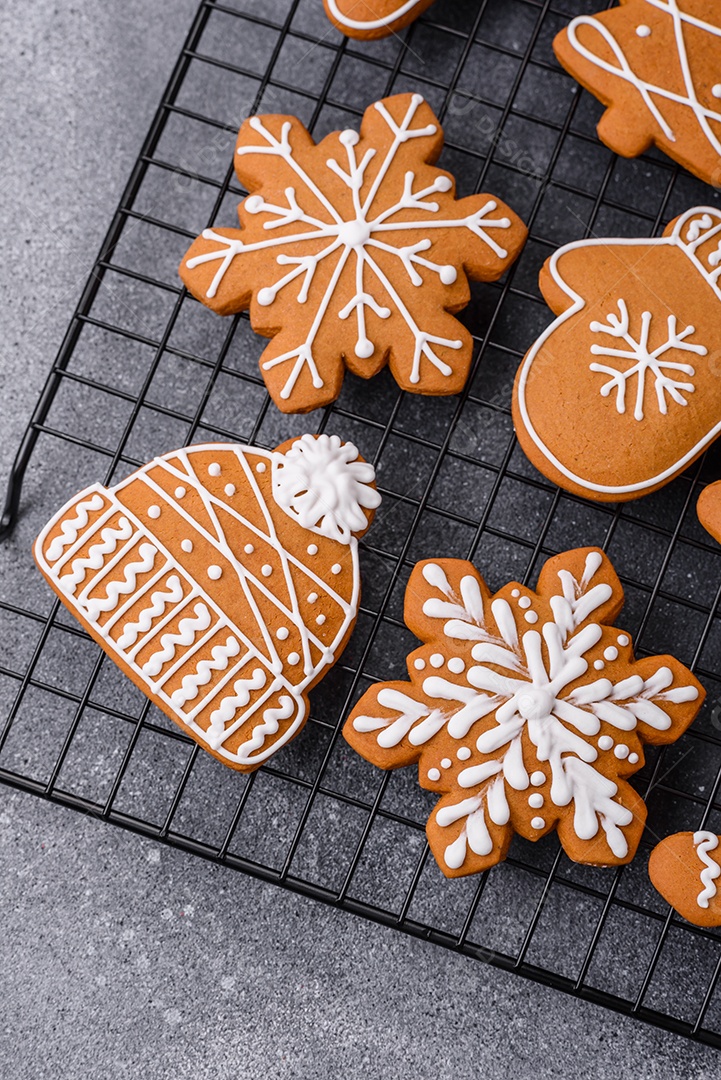 Lindos e deliciosos biscoitos de gengibre de Natal