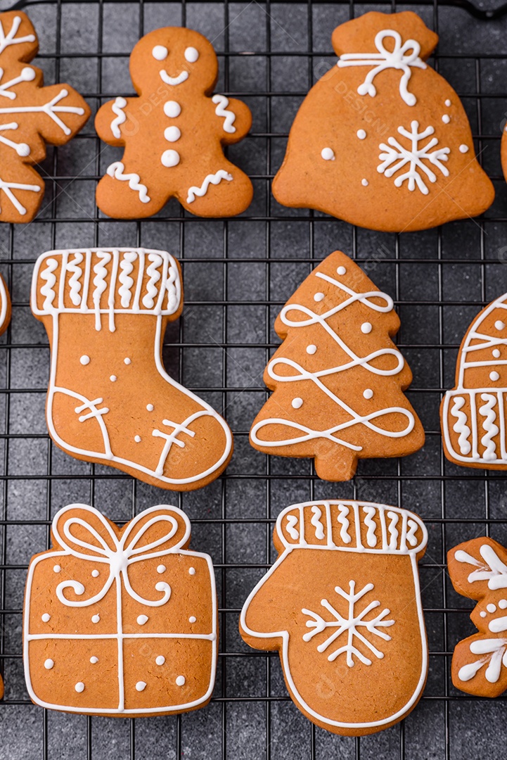 Lindos e deliciosos biscoitos de gengibre de Natal