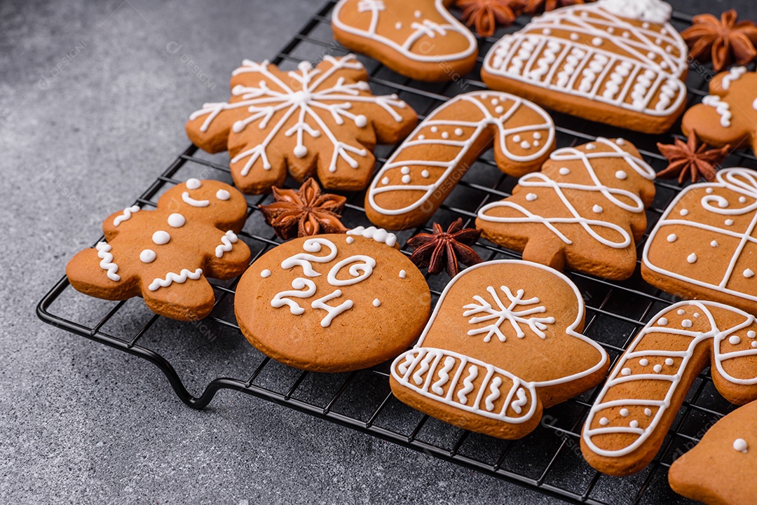 Lindos e deliciosos biscoitos de gengibre de Natal