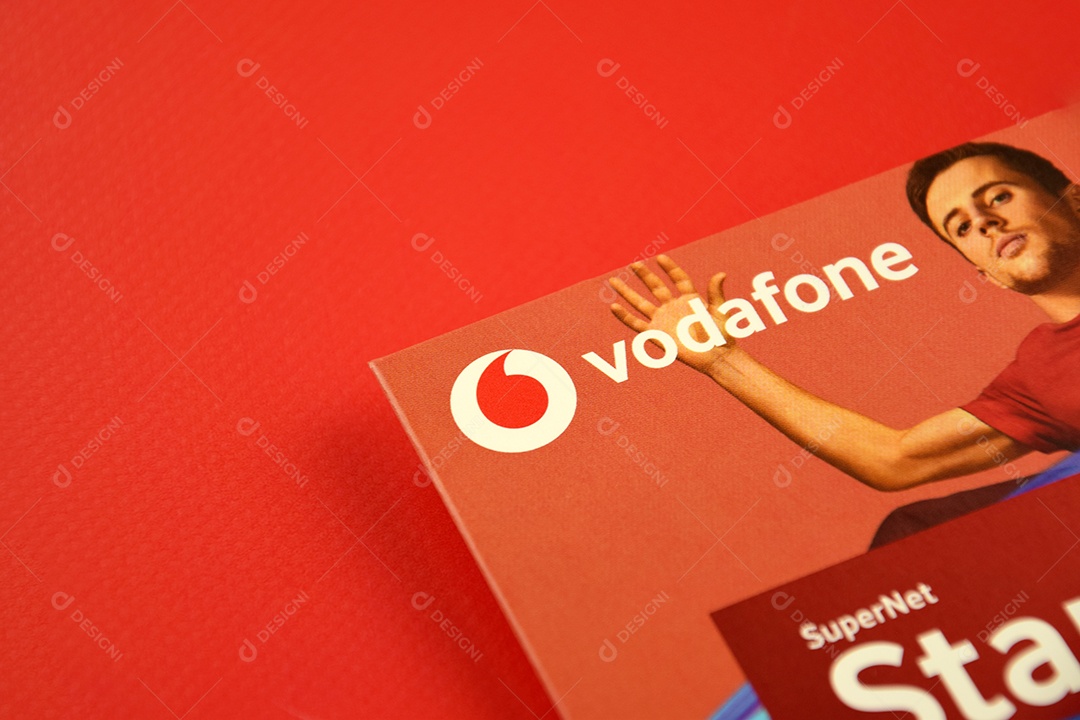 Pacote inicial da Vodafone sobre fundo vermelho