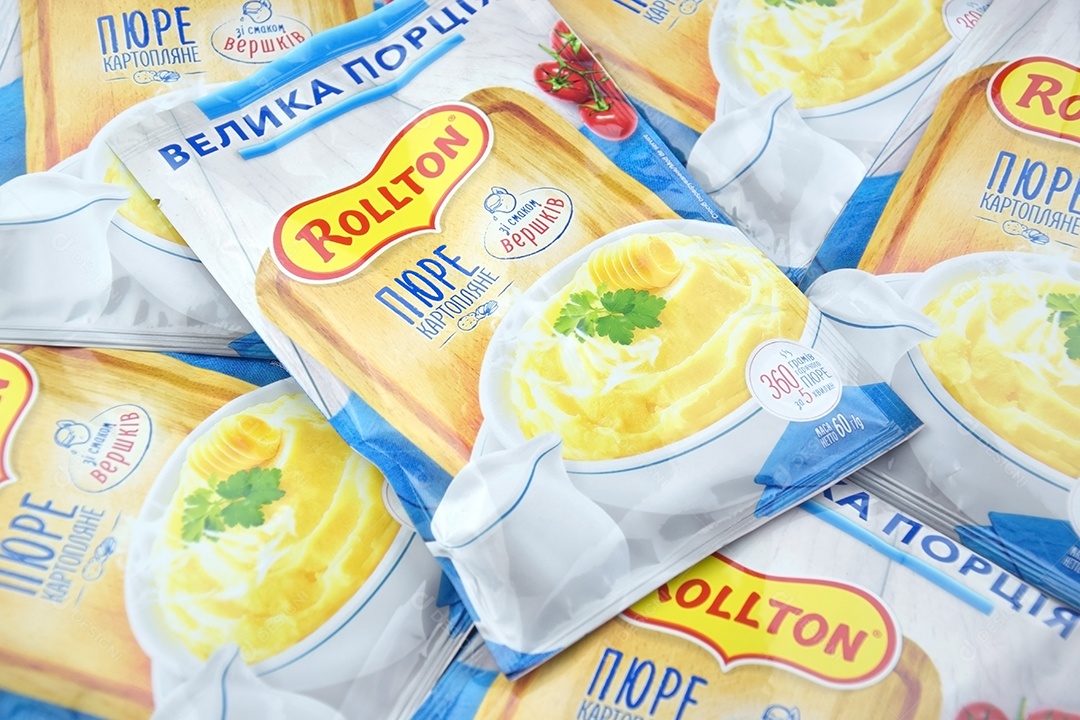 Pacotes de purê de batata instantâneo Rollton como pano de fundo