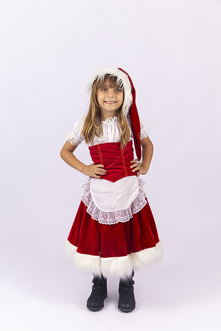 Linda garotinha de mamãe noel em fundo branco