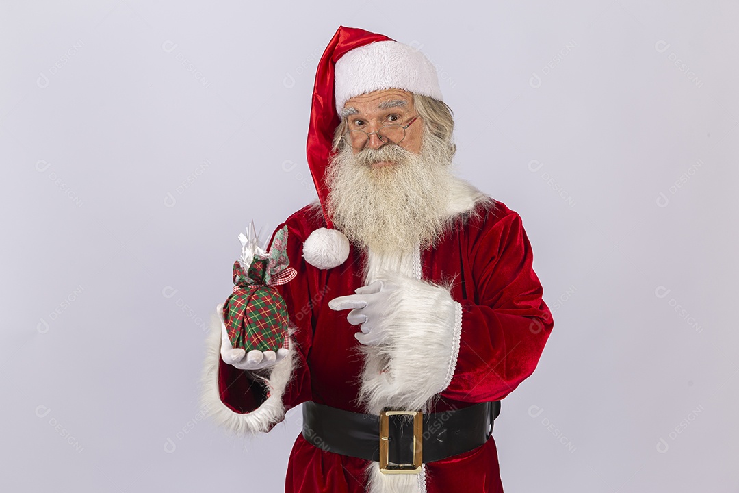 Papai Noel sobre fundo branco
