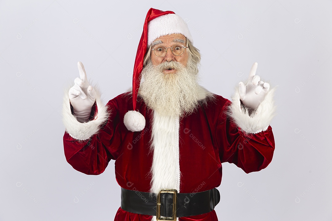 Papai Noel sobre fundo branco