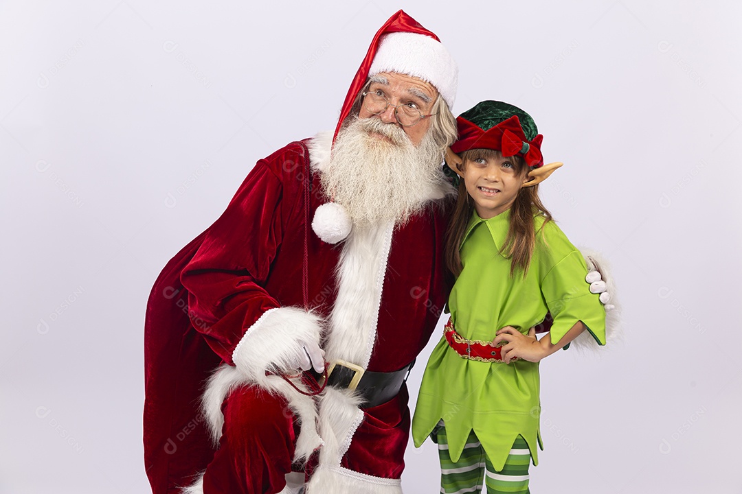 Papai Noel e duende sobre fundo branco