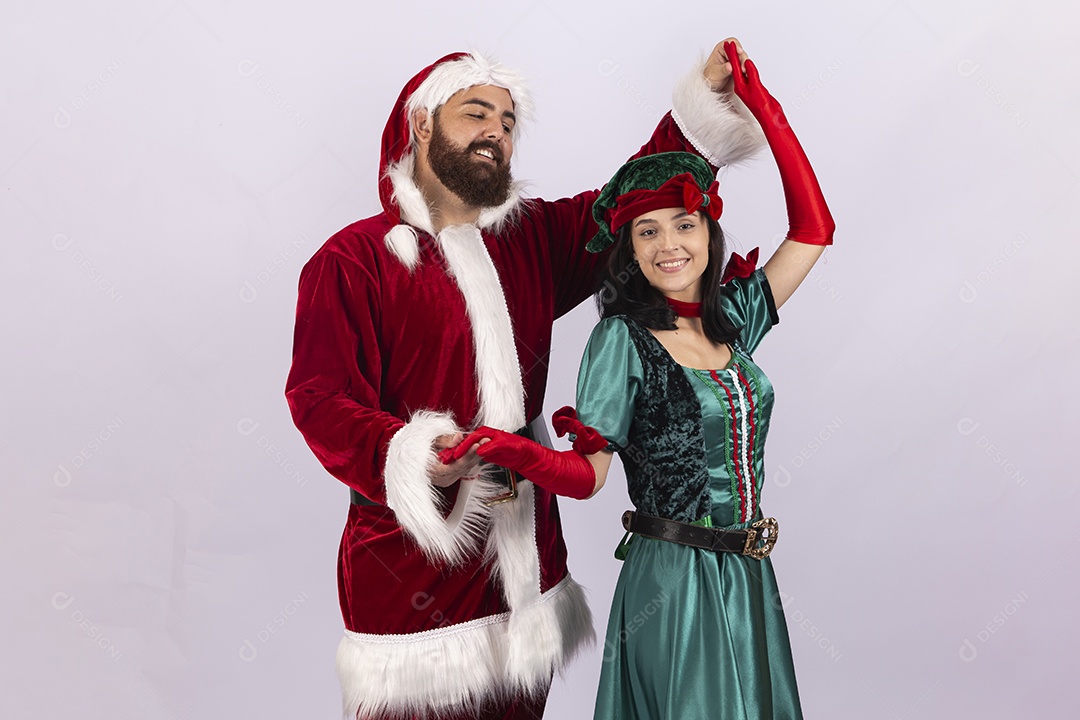 Papai Noel e duende sobre fundo branco
