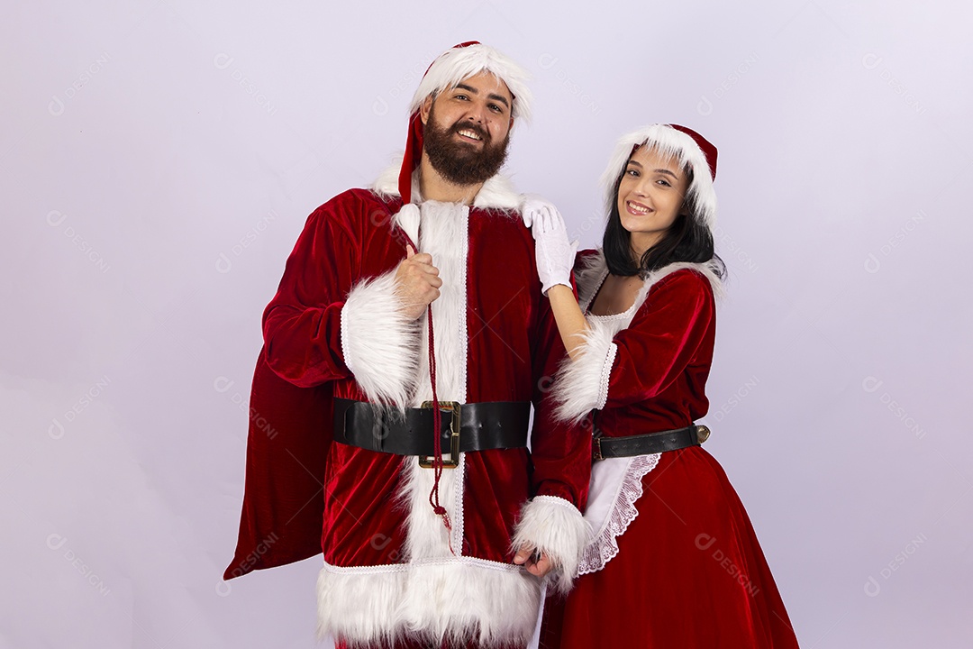 Papai Noel e jovem sobre fundo branco