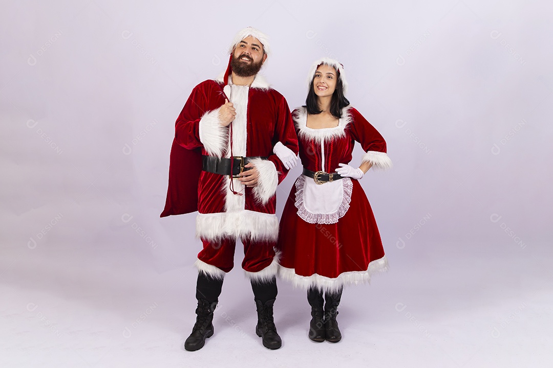 Papai Noel e jovem sobre fundo branco