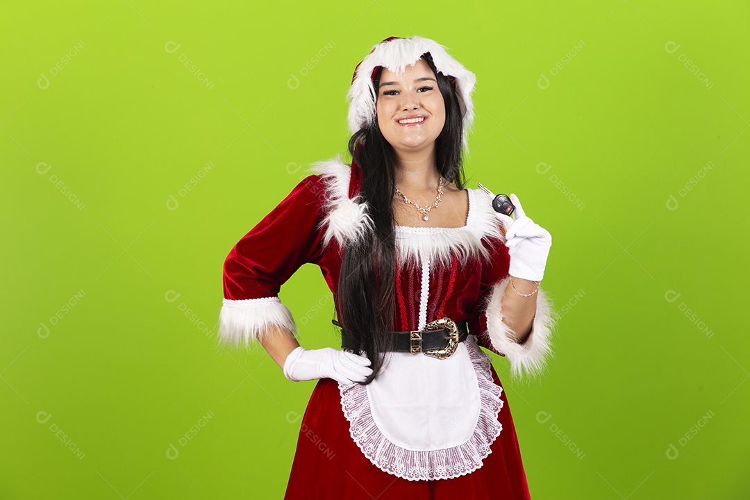 Jovem com fantasia de Mamãe Noel