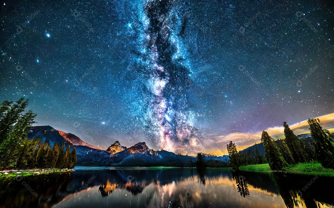 Lago à noite com céu estrelado