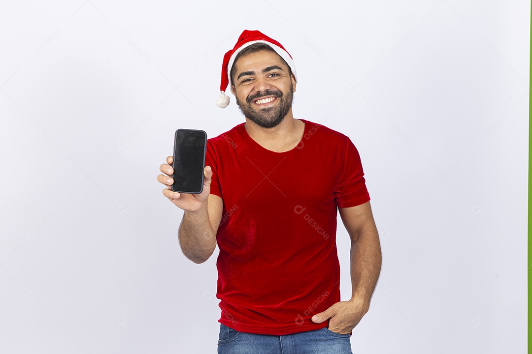 Homem jovem com gorro de Papai Noel