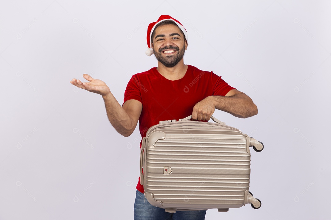 Homem jovem com gorro de Papai Noel