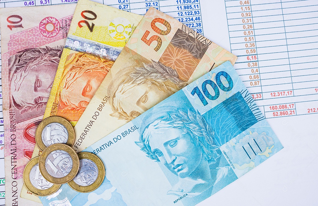 Dinheiro brasileiro notas 50 100 10 20 sobre fundo gráfico numérico isolado