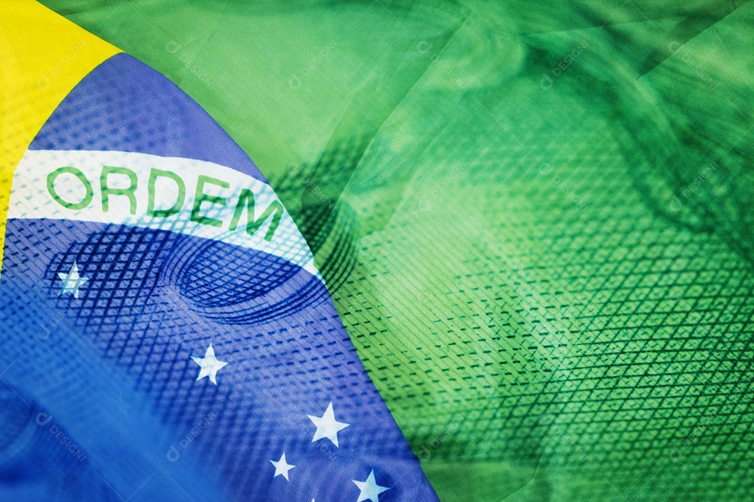 Dinheiro brasileiro chamado Real e bandeira do conceito de imagem do Brasil