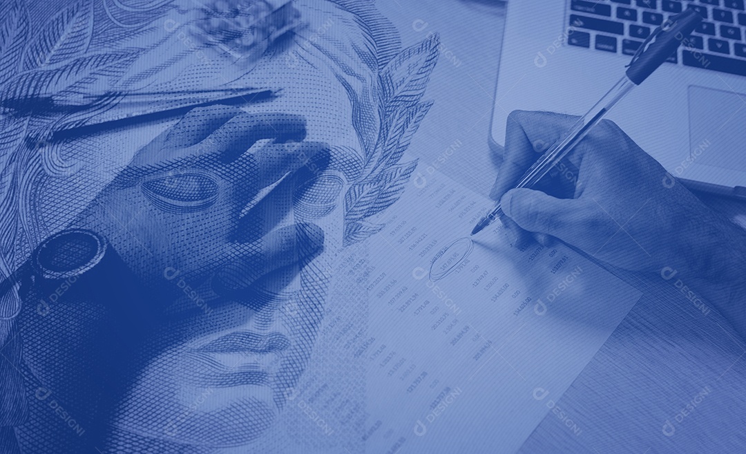 Negócio de conceito de economia brasileira com dinheiro calculadora efígie da república e caneta gráfico Notas bancárias Brasil