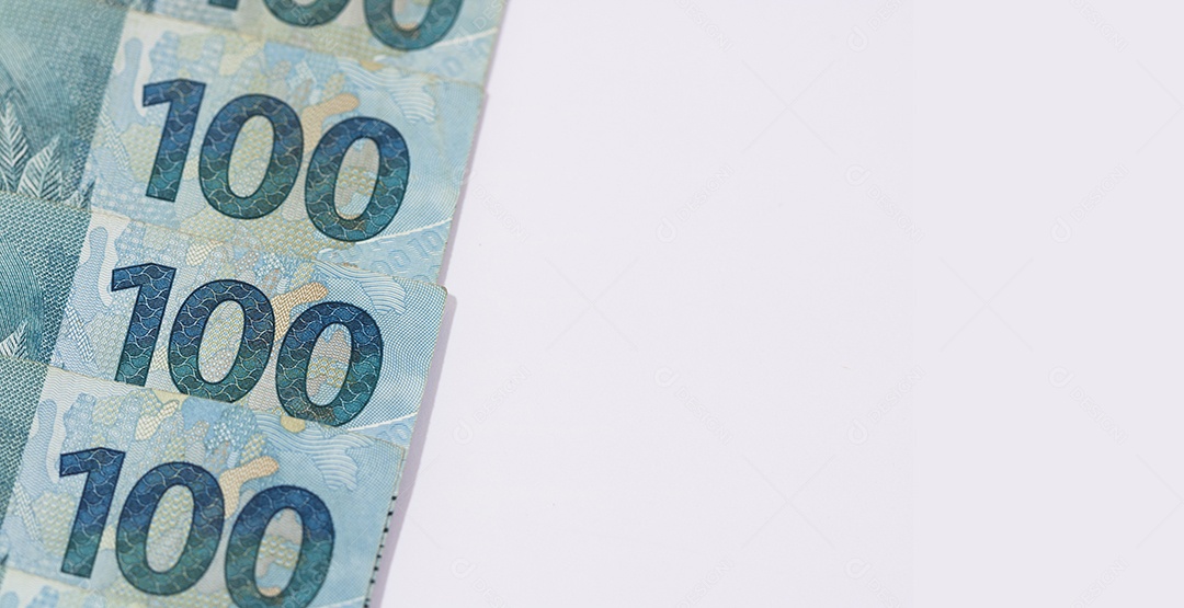 Fundo de dinheiro brasileiro. Notas chamadas de Reais, de valores diferentes.