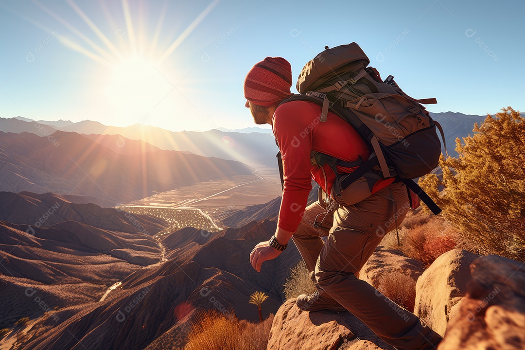 Homem atleta de escalada esportiva, boulder e rapel na parede de pedra e rocha ao nascer do sol