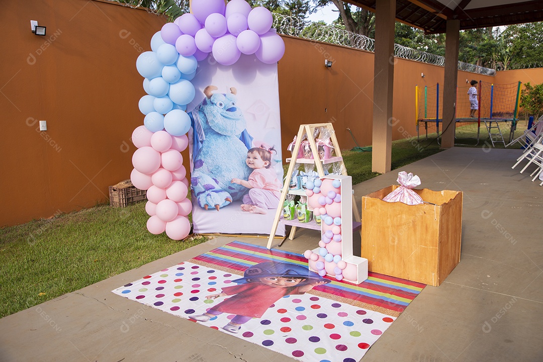 Linda decoração de aniversário infantil