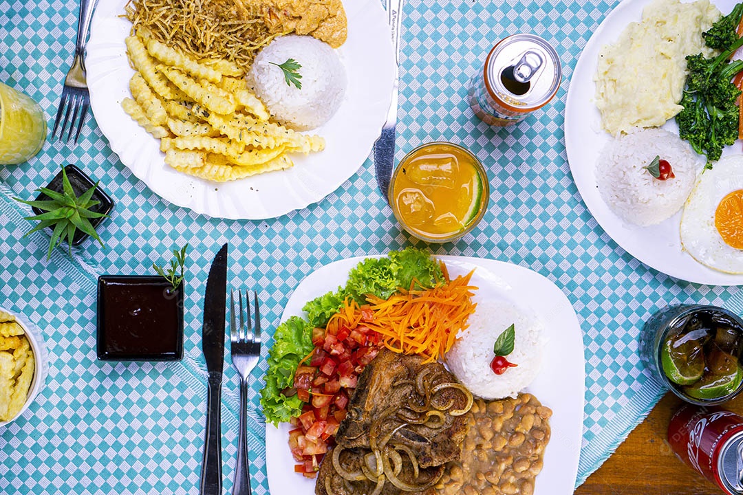 Delicioso prato feito sobre a mesa