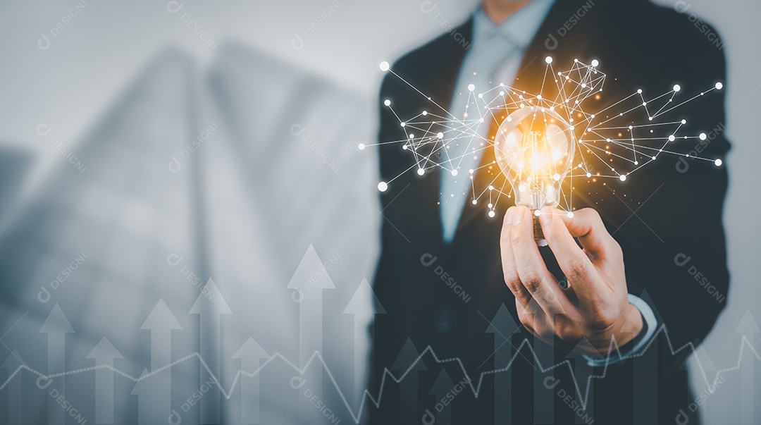 Empresário segurando lâmpadas ideias de novas ideias com tecnologia inovadora e criatividade IA