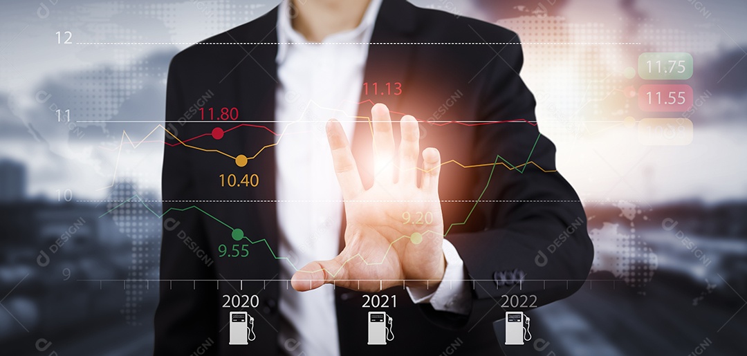 Empresário tocando Inteligência Artificial IA em dados em fundo escuro