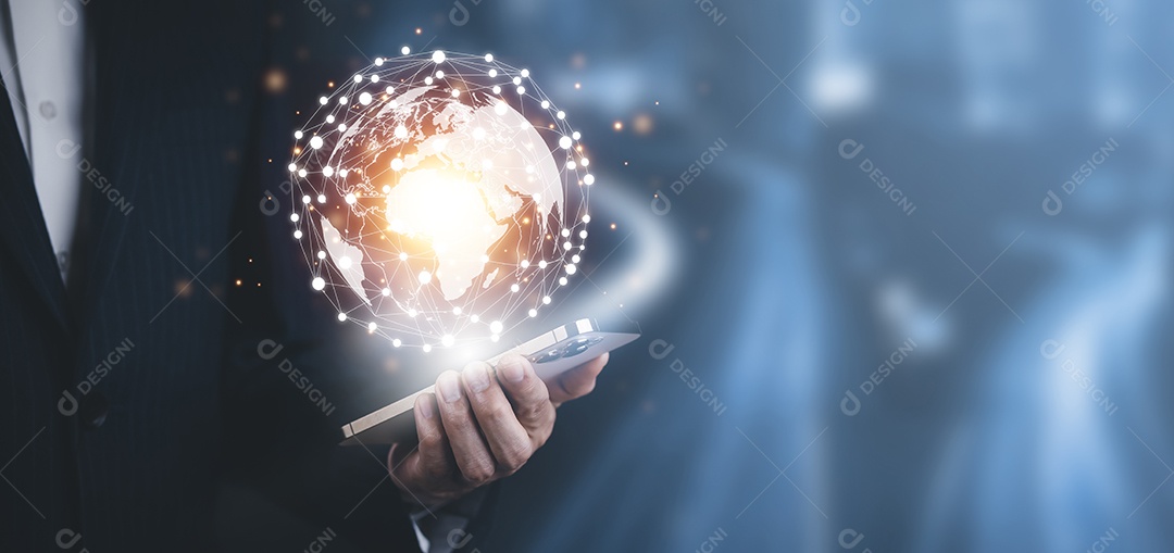 Empresário tocando Inteligência Artificial IA em dados em fundo escuro