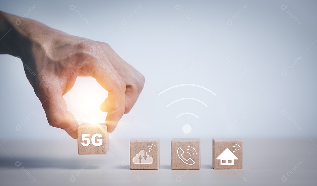 5G e conceito de ícone de comunicação e tecnologia IA
