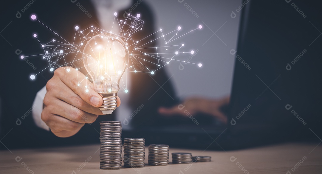 Empresa segurando lâmpada ideia inovadora de inspiração da tecnologia online IA