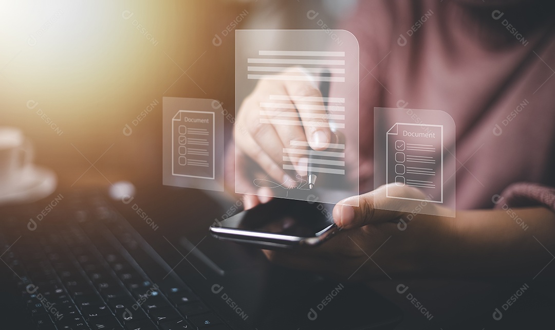 Mão de empresário toca smartphone com um holograma em seu smartphone IA